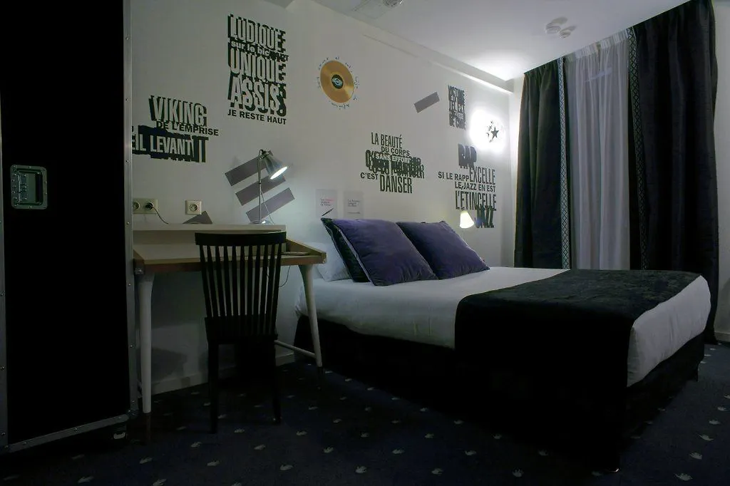 Hotel Du Triangle D'Or Paris France