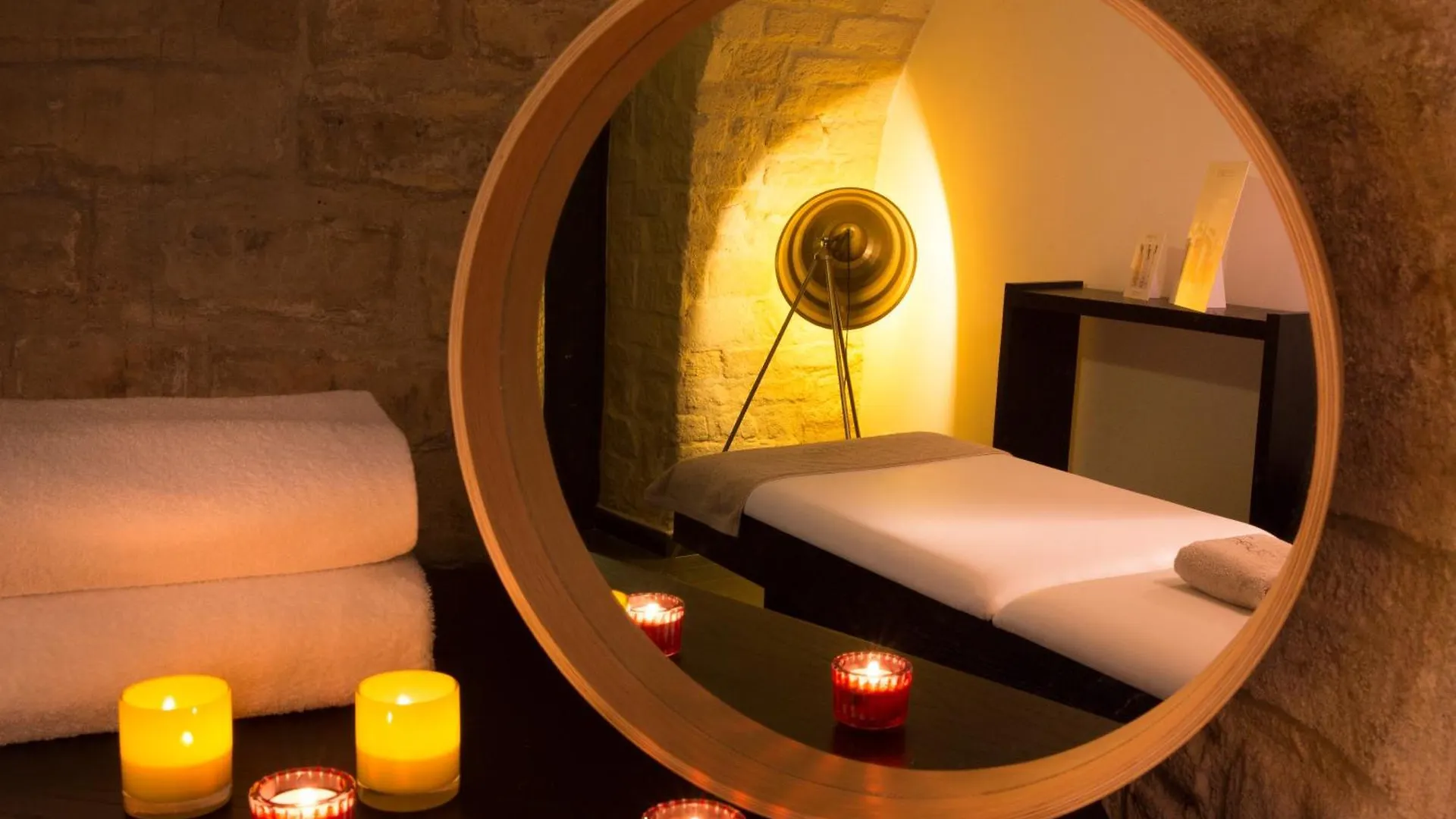 Hotel Hôtel du Triangle d'Or Paris