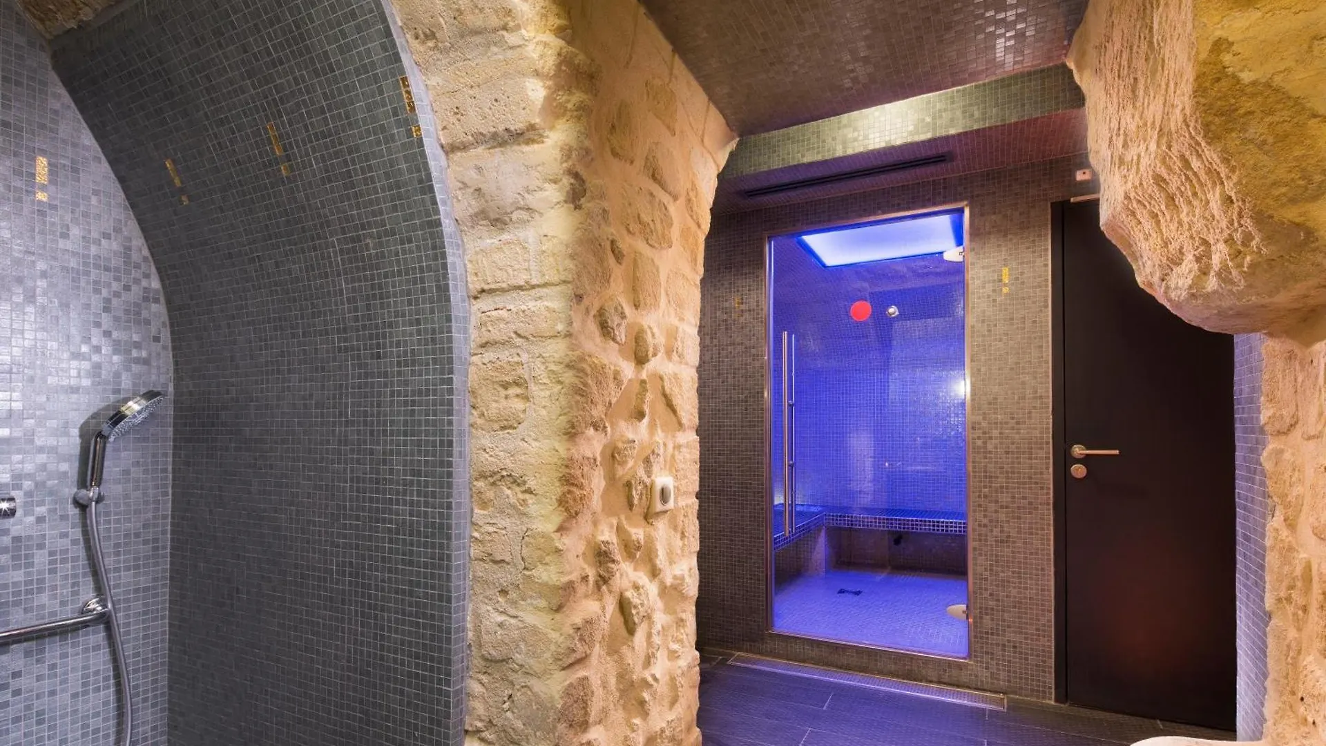Hôtel du Triangle d'Or Paris Hotel
