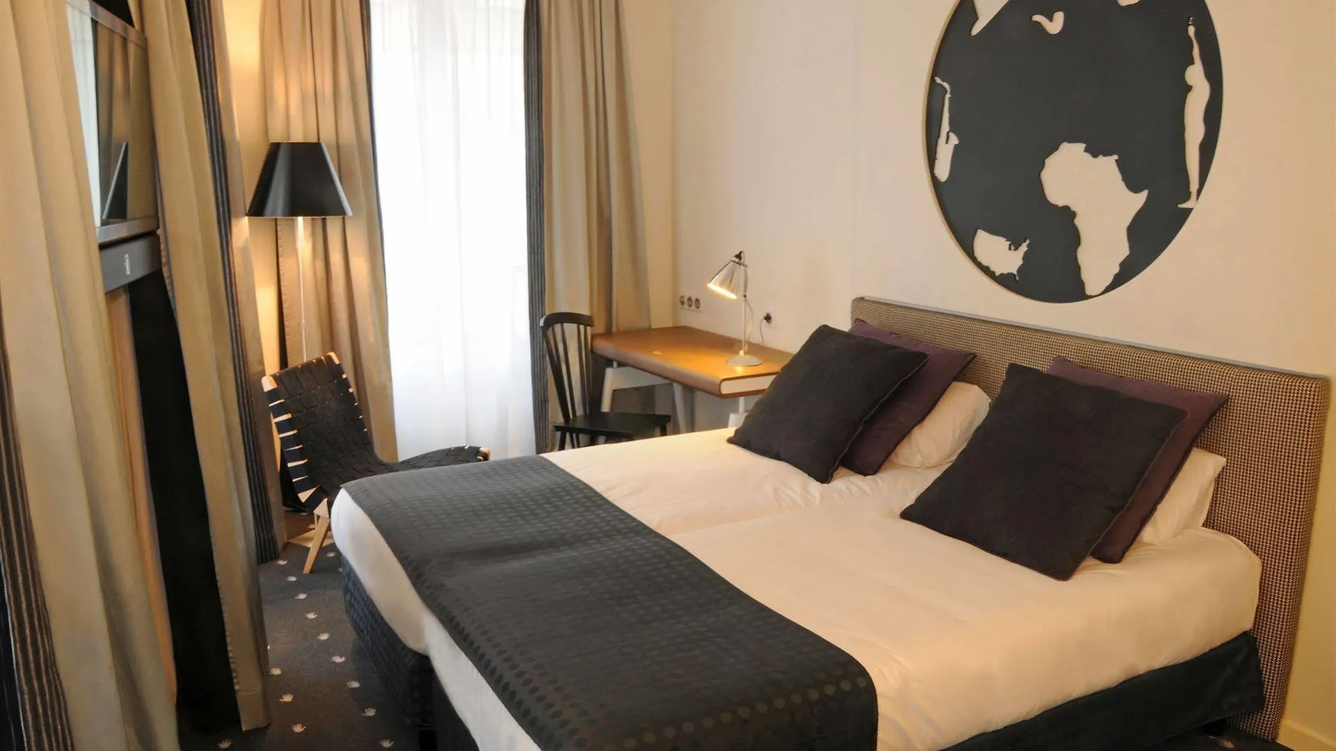 *** Hotel Hôtel du Triangle d'Or Paris França